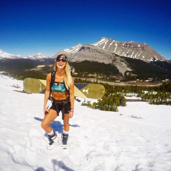 Meet your Posher, Marketa - Picture 1 of 1